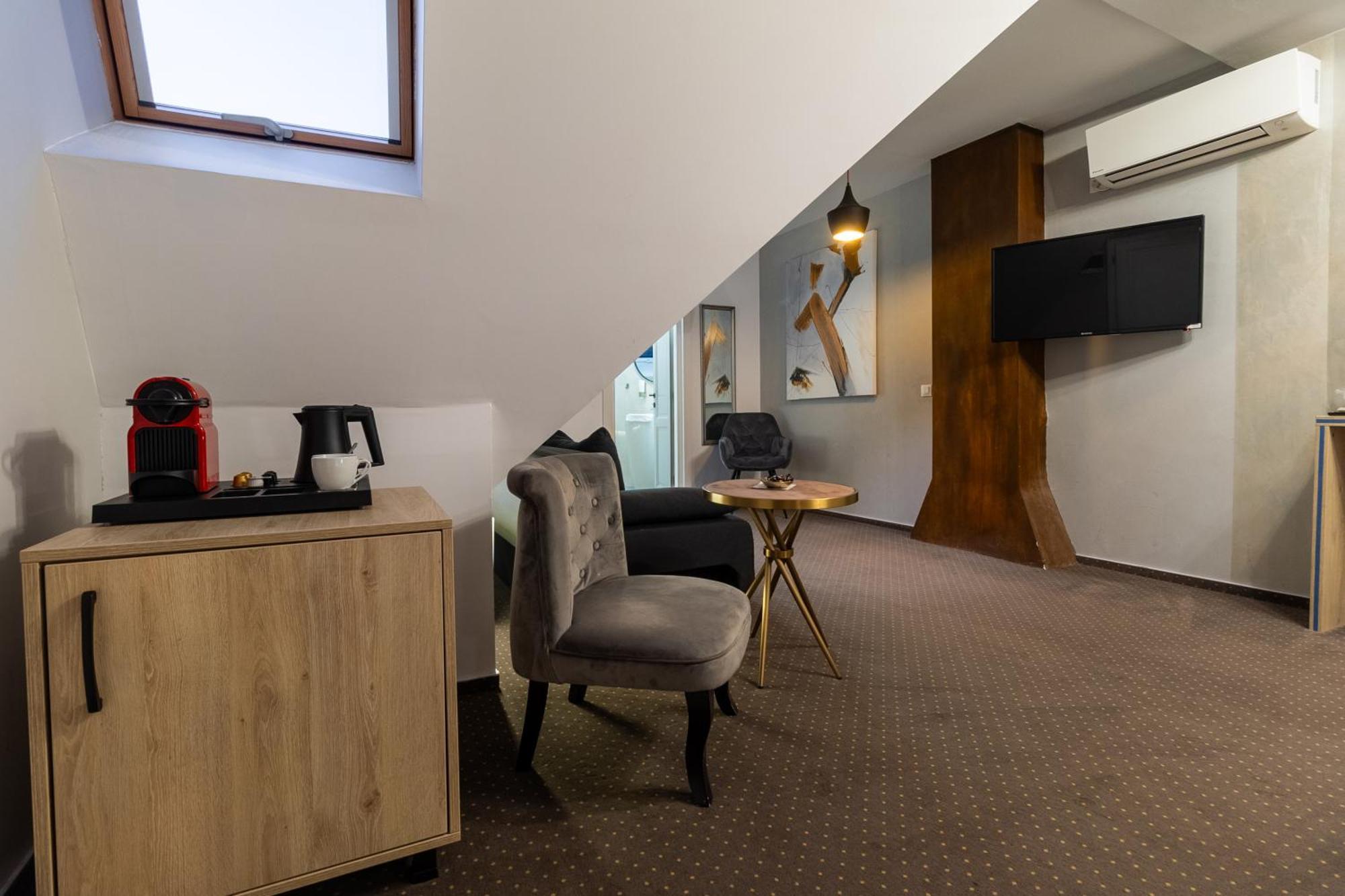 Lumiere House Sibiu Hotel Exterior photo